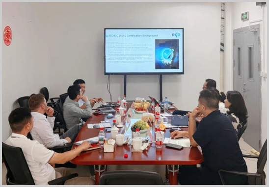 RINA（意大利船级社）一行到访优科南京汽车检测实验室-1.jpg