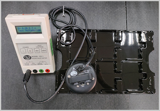 吸塑盘表面电阻测试.jpg 吸塑盘表面电阻测试.jpg
